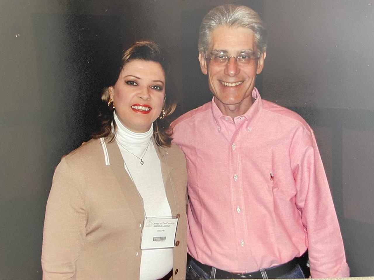 Gaby Laserna - Formación Profesional